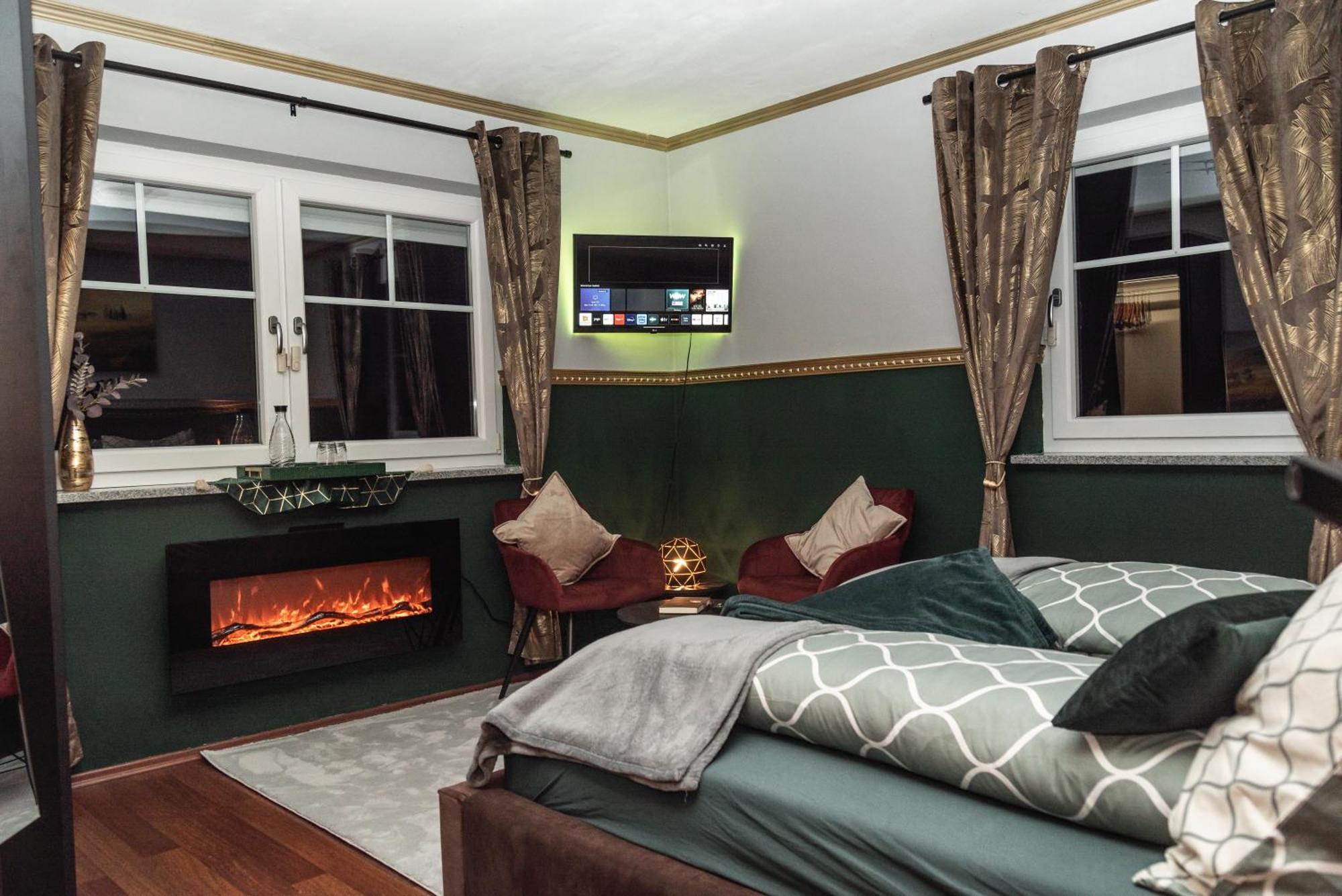 5 Sterne Centurion Ferienhaus Villa 2 Pools 86 Zoll Tv Aldersbach Eksteriør bilde
